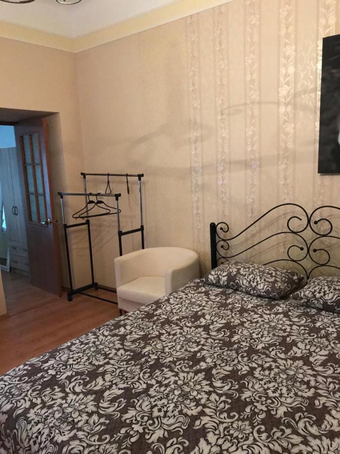 Appartement Khmelnytsky Street Near Opera à Lviv Extérieur photo